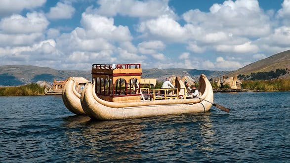 Lake Titicaca Tour (2 nights/1 day)