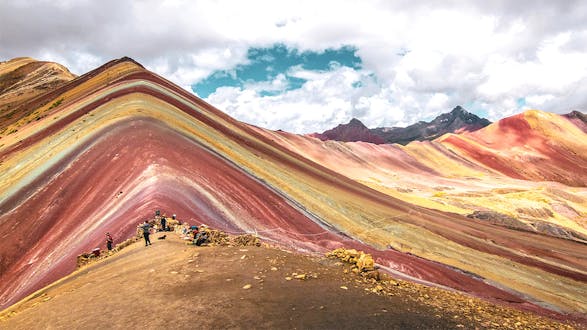 Rainbow Mountain - Long Trek (Vinicunca)