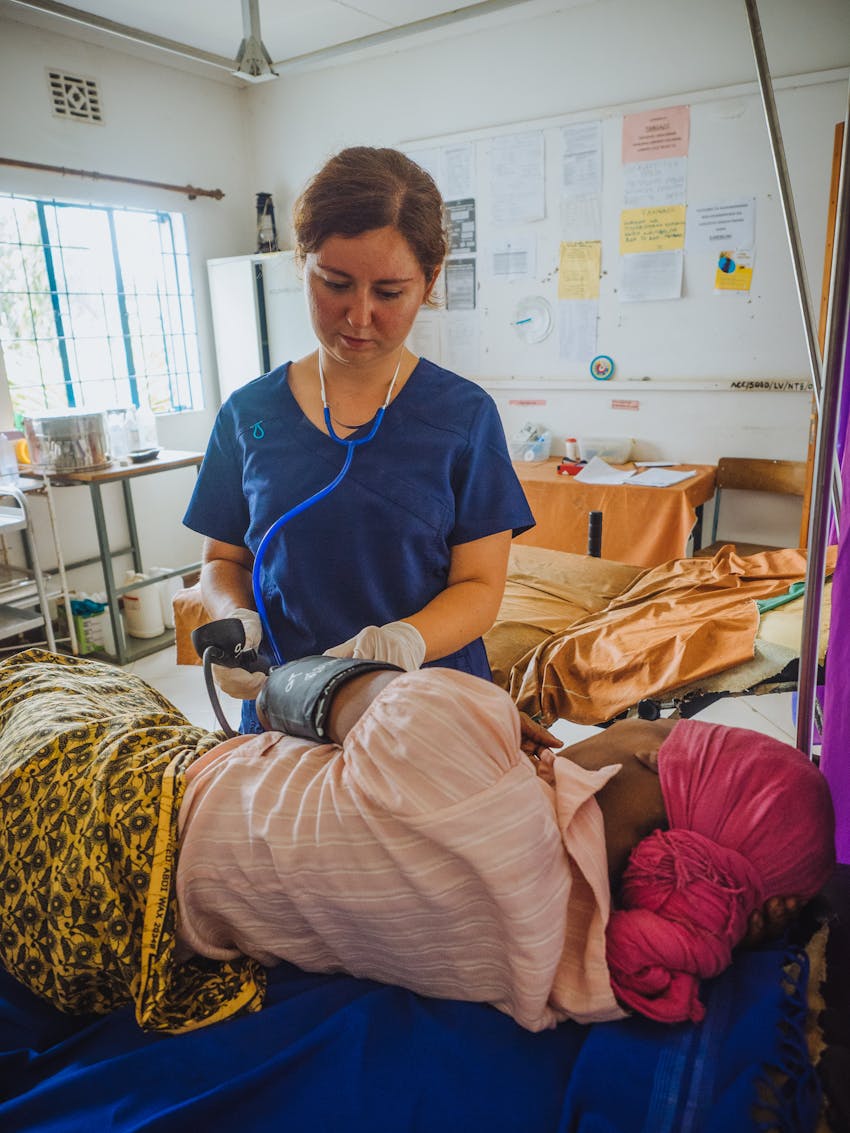 Internship vs volunteering - medical