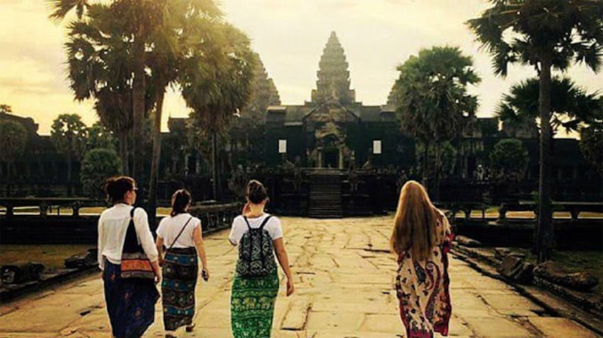 Visiting temples as an IVHQ volunteer in Cambodia