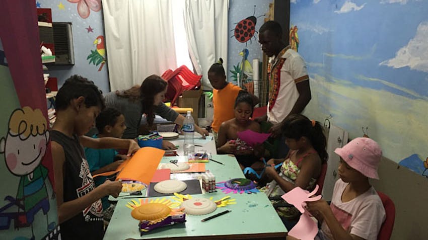 6 signs you should volunteer with IVHQ