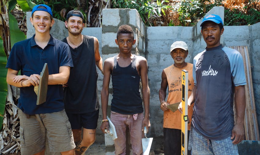 The Ultimate Short-Term Volunteering Guide