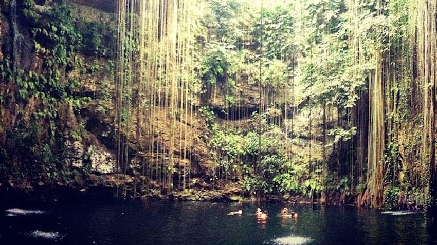 Visit and volunteer in Mexico in your 20s with IVHQ