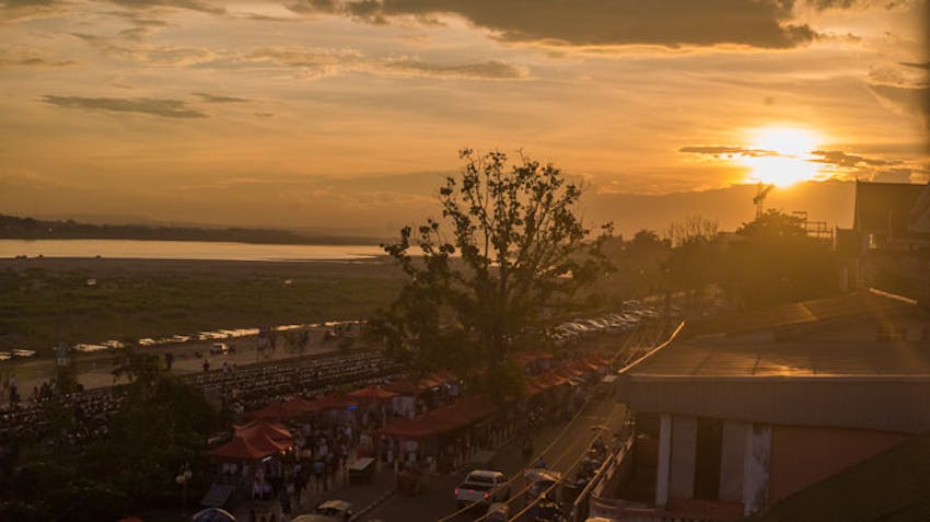 The markets in Laos, where IVHQ volunteers spend their of spare time