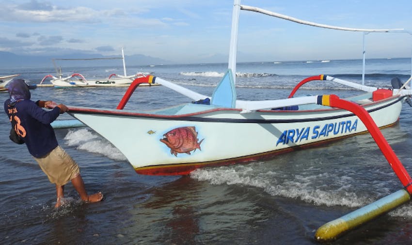 Volunteer in Bali - Lovina with IVHQ on an island vacation