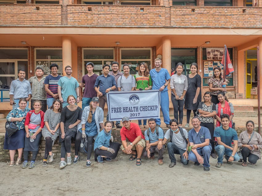 Volunteer trips abroad you can take For 1 or 2 Weeks