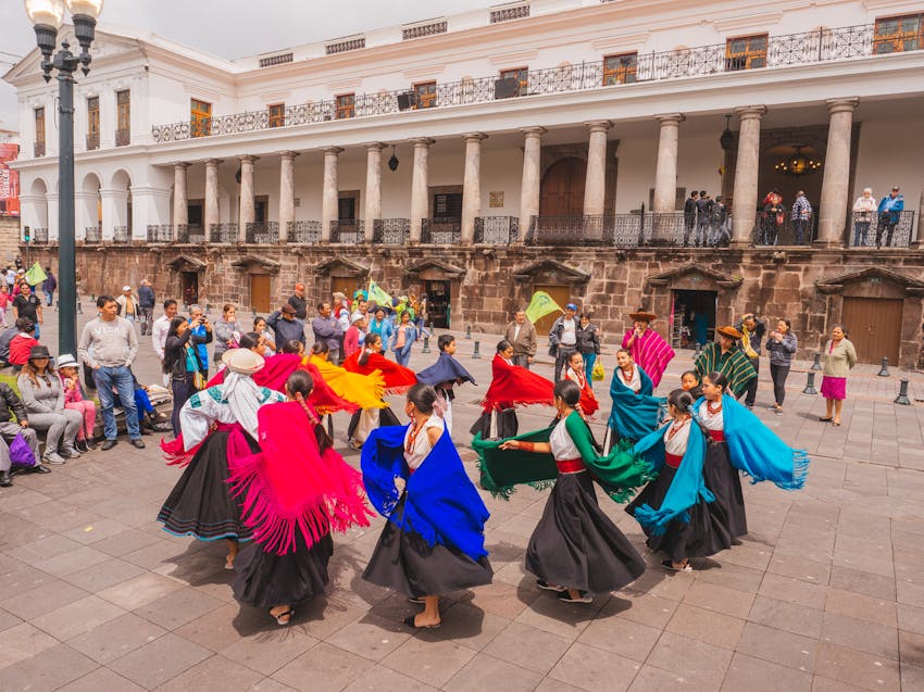 Volunteering In Ecuador: Quito vs. Santa Elena