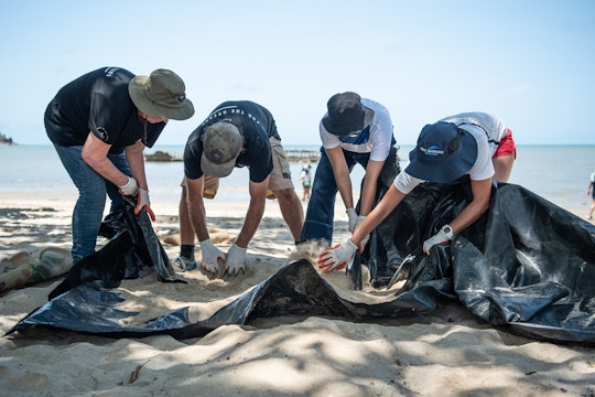 IVHQ Marine Conservation project volunteers in Australia