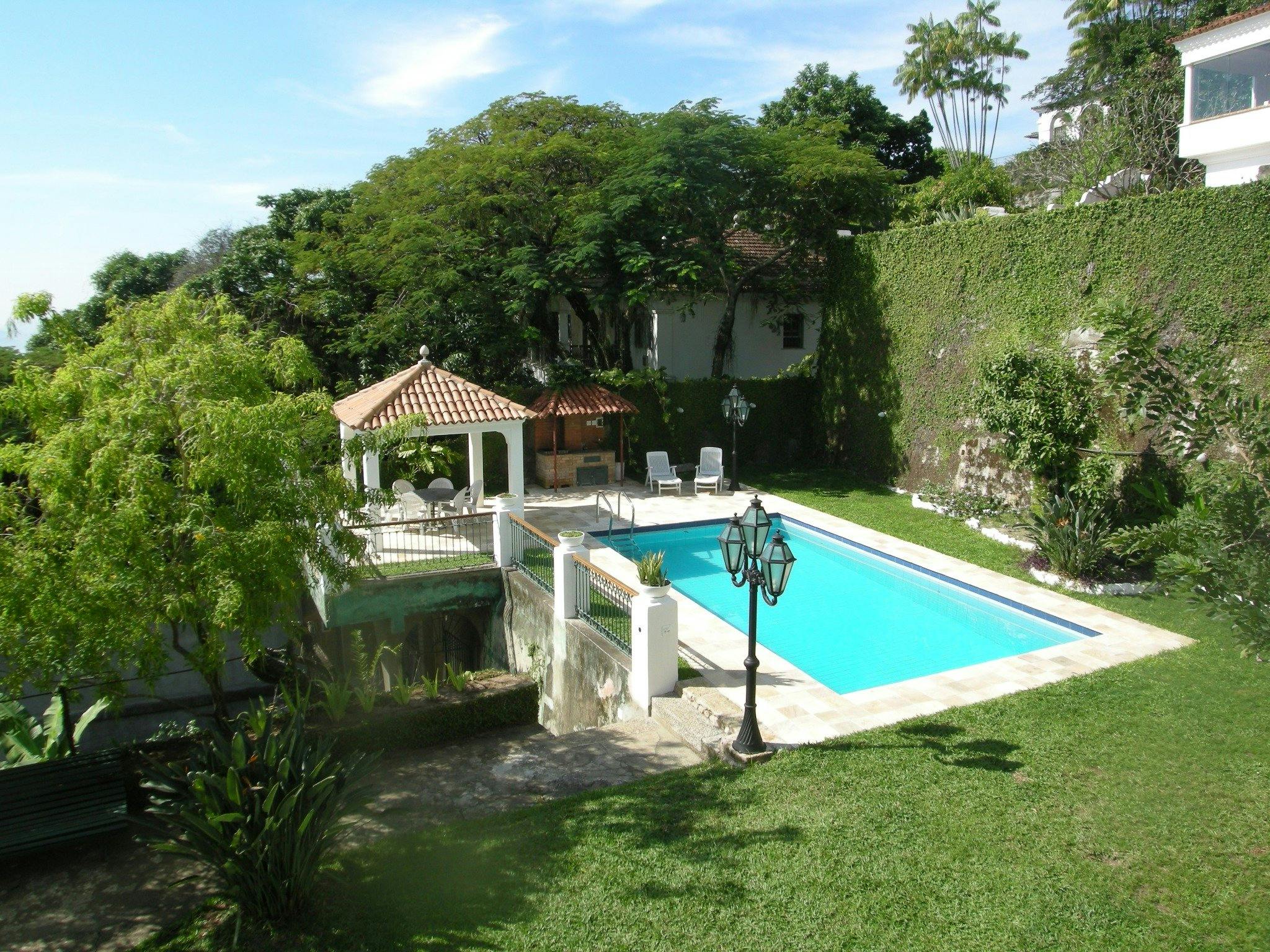 Hostel pool at IVHQ volunteer accommodation in Brazil