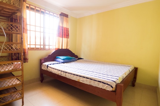IVHQ Volunteer house bedroom in Cambodia