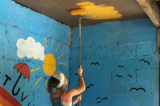 Construction volunteering in Fiji with IVHQ