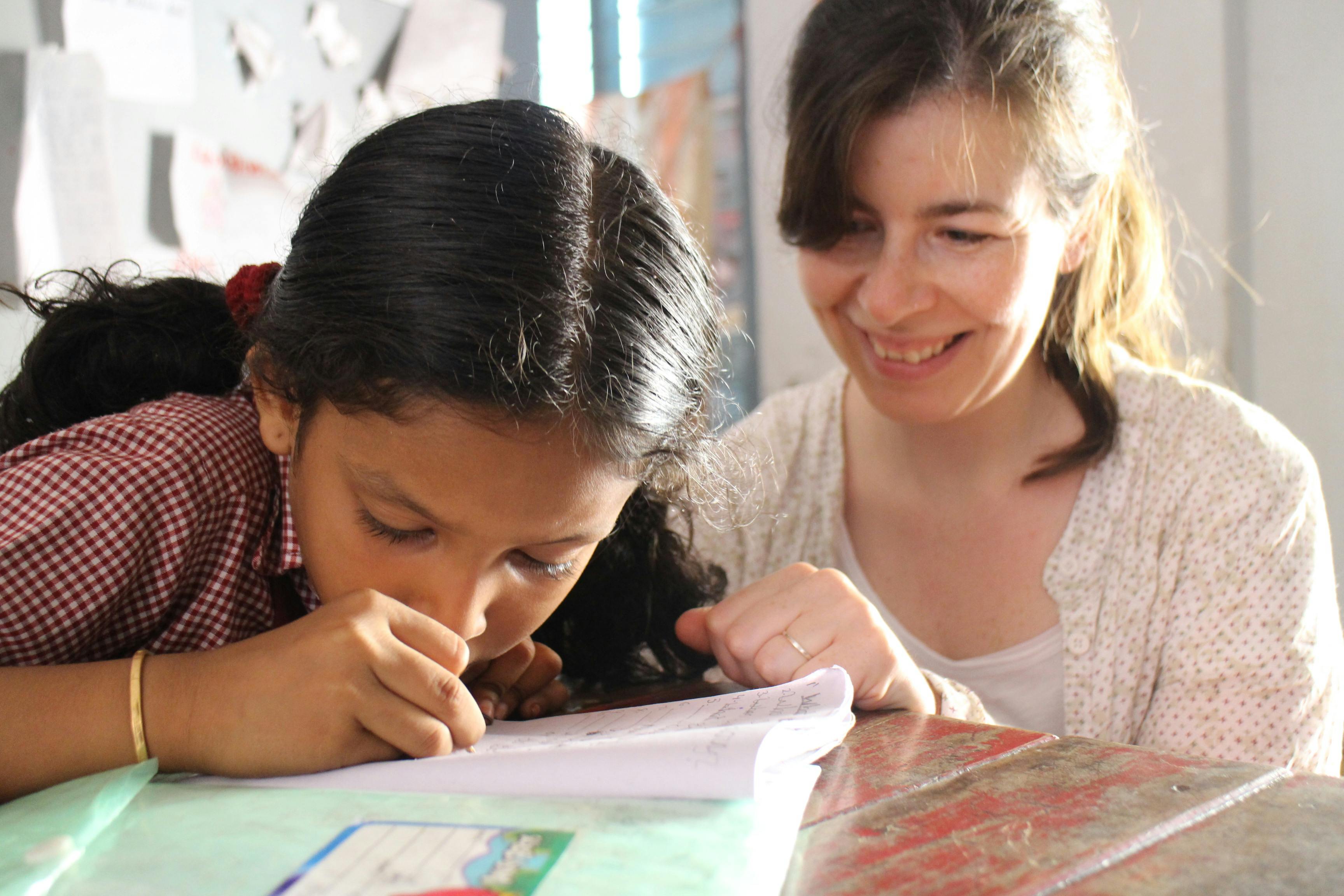 Volunteer teaching in India, Kerala with IVHQ