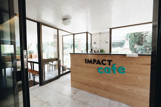 IVHQ accommodation cafe in Portugal