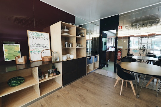 IVHQ food and drinks station in Portugal
