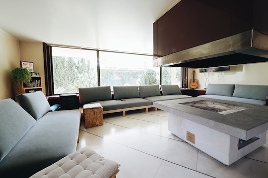 IVHQ volunteer living room in Portugal