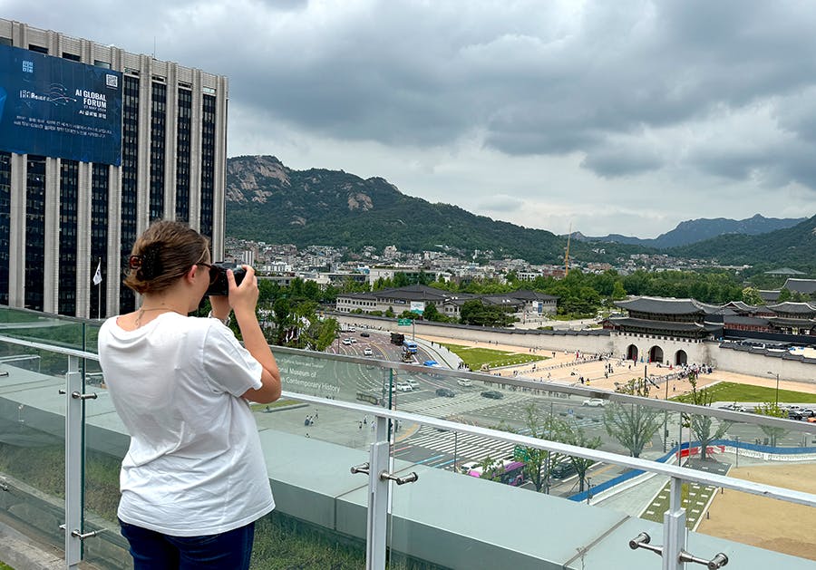 Volunteers exploring the Seoul city in South Korea during their free time at IVHQ