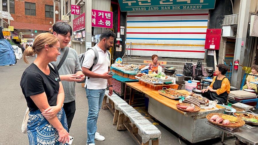 Volunteers exploring the street during their free time at IVHQ