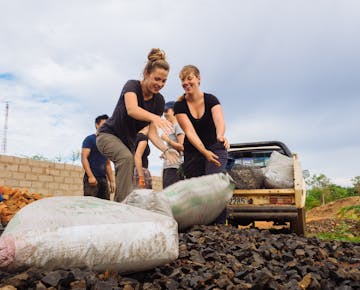 Volunteer in Construction with IVHQ in Zambia