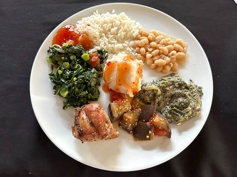 IVHQ Zambia volunteer Dinner