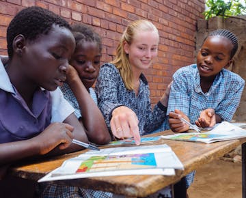 Volunteer as a teacher with IVHQ in Zambia