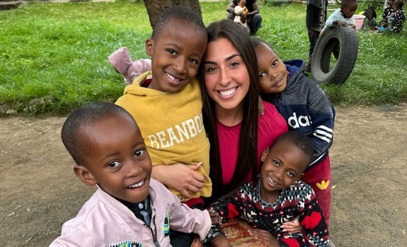 About IVHQ Ambassador Gabby volunteering with IVHQ 2.
