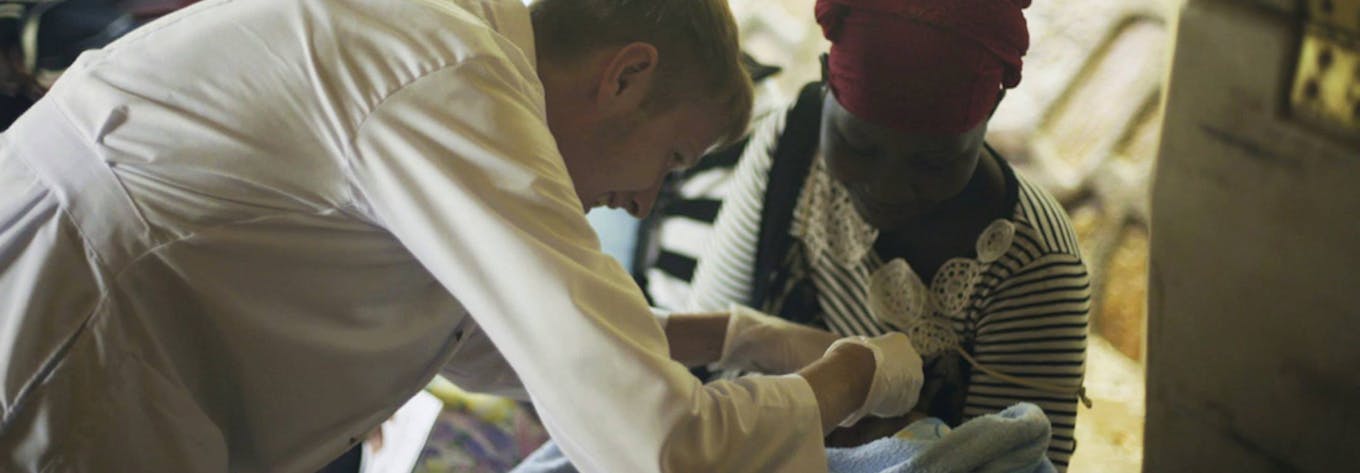 Volunteer abroad in a Medical Campaign with IVHQ
