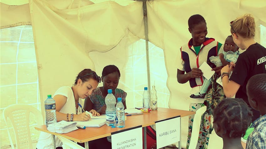 IVHQ Medical electives in Kenya, volunteer with IVHQ