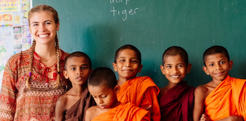 Guide to first time volunteering abroad for solo travelers.