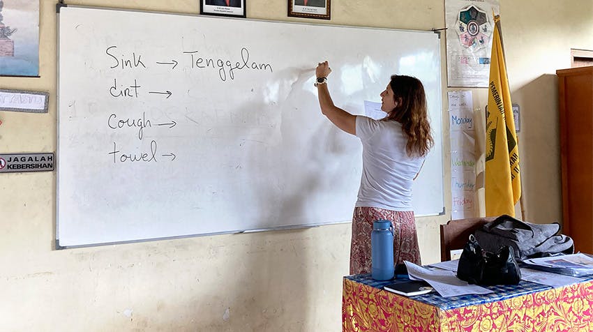 Health Education volunteer project in Lombok - IVHQ.
