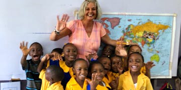 Volunteer on the Teaching English project with IVHQ in Jamaica