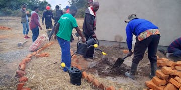 Volunteer on the Construction and Renovation project with IVHQ in Malawi